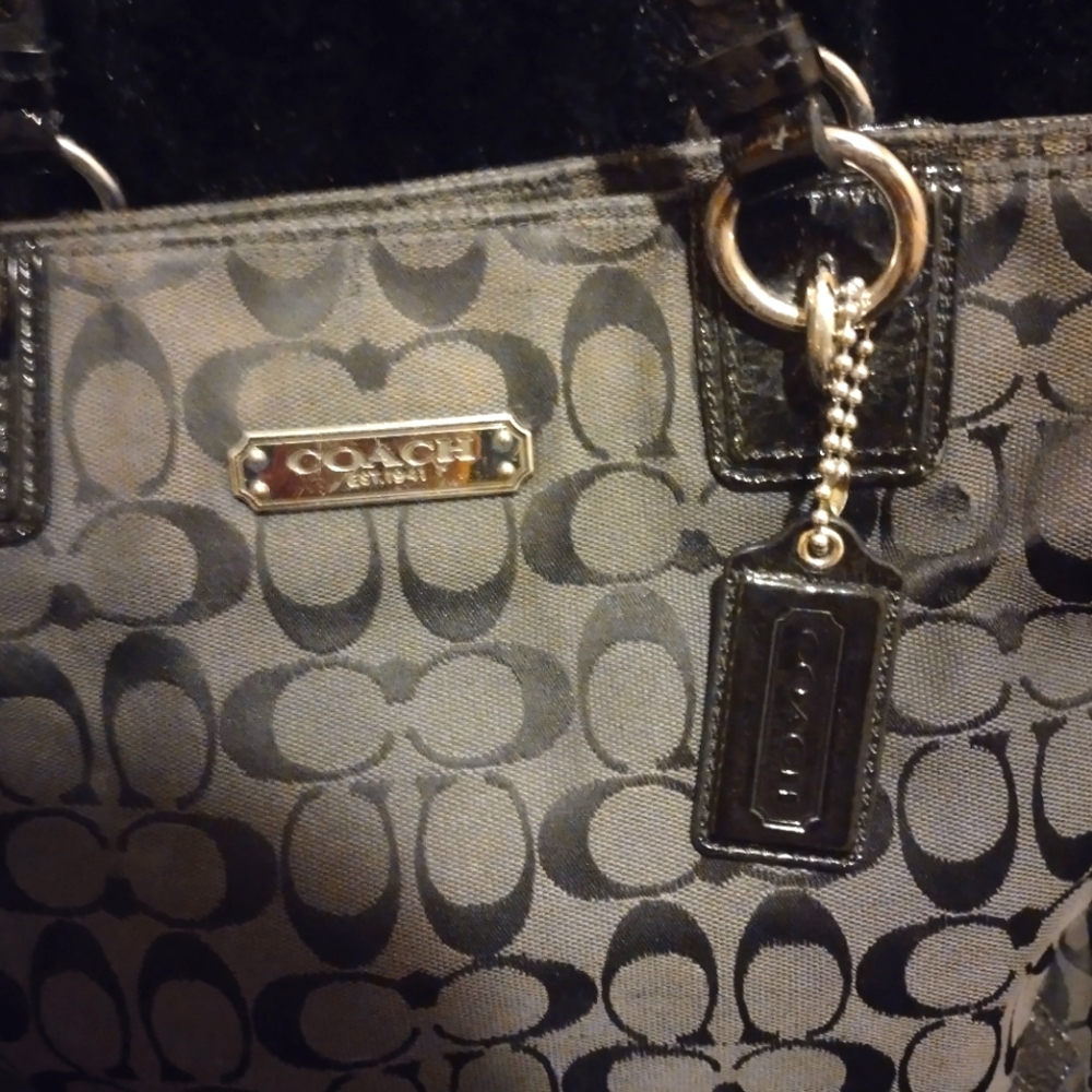 Coach Handbag Medium Black